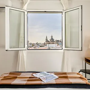 Las Setas, En El Corazón De Y Con Vistas A La Giralda Sevilla