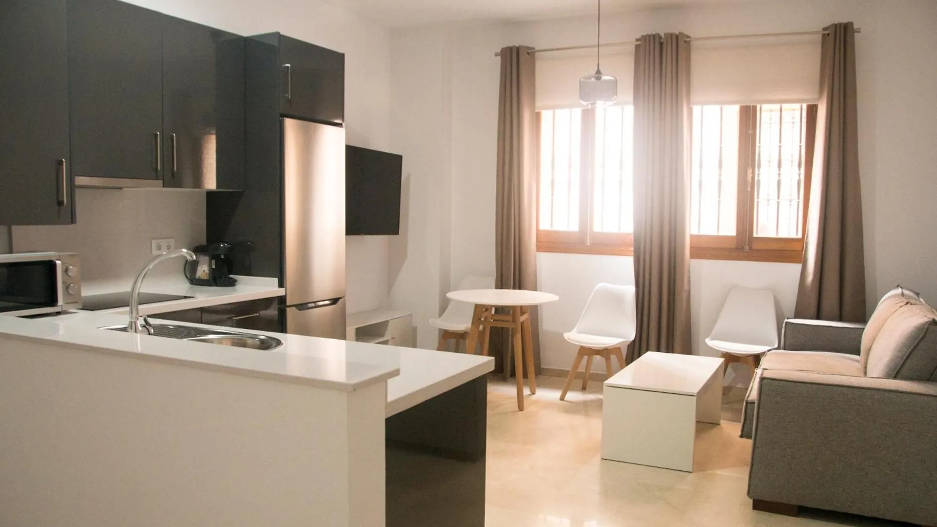 Apartamentos La Pila Del Pato 세비야 아파트