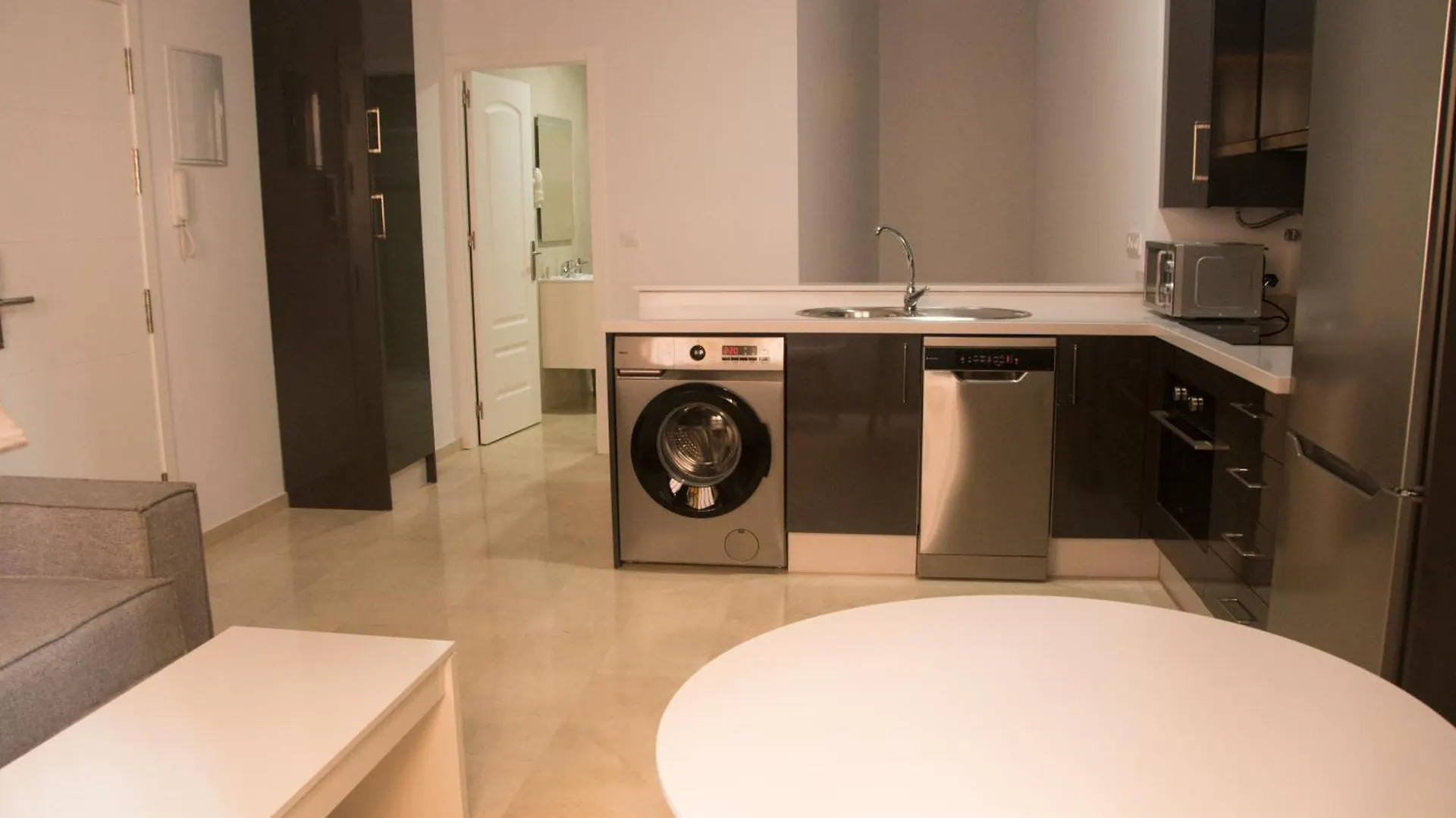 Apartamentos La Pila Del Pato Seville 0*,